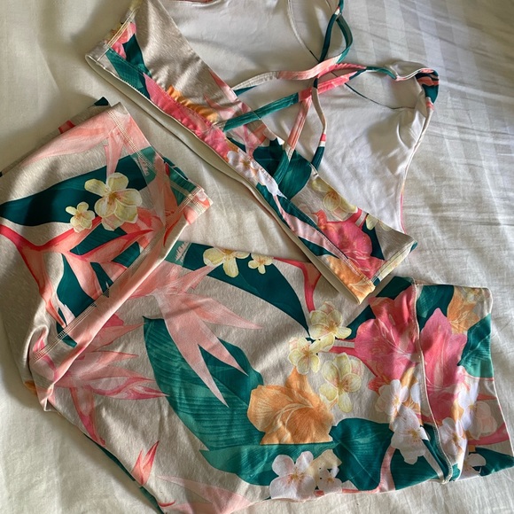 Active set - Picture 2 of 5